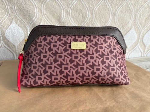 Dkny brown monogram - monogram, cosmetic