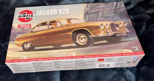 Airfix jaguar 420 model - jaguar,