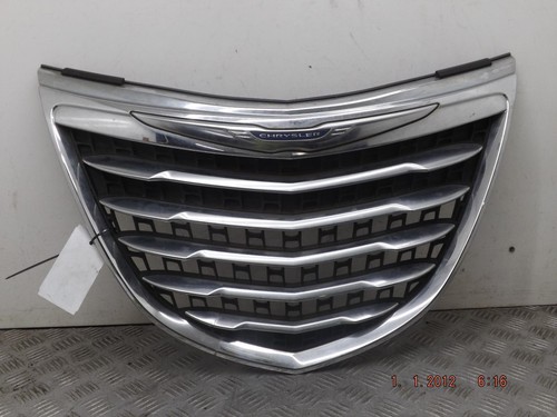 Chrysler ypsilon centre front - chrysler,