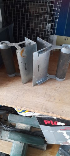 Plastering trowels - plastering,
