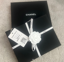 Authentic chanel box - 20, x