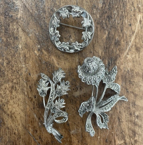 Vintage silver tone floral - silver,