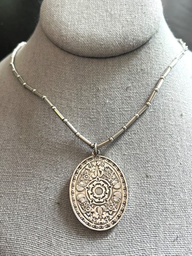Vintage silver jubilee 1977 - silver,
