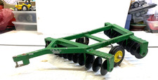 ERTL.1:16th. FARM. JOHN DEERE