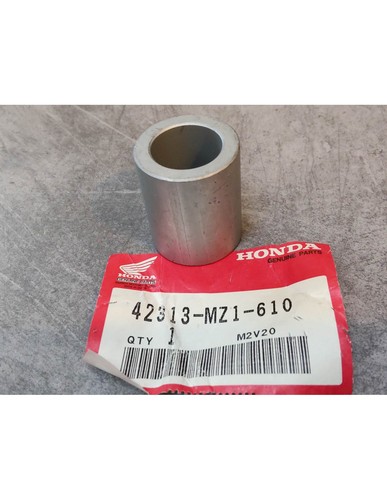 Rear wheel spacer cb1000 - rear,