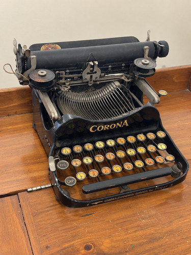 Antique 1921 corona 3 - corona, no.