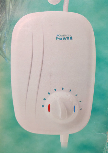 Wickes aquatronic power shower - aquatronic,