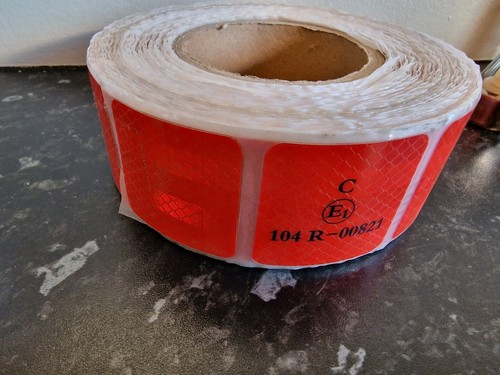E104 segmented conspicuity - segmented,