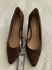 * DEBENHAMS Collection * Ladies ANIMAL / LEOPARD Print Court Shoes * Size 5 *