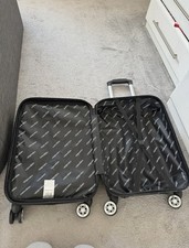 Hardshell black roller - black,