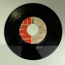 Vinyl record cliff - -,