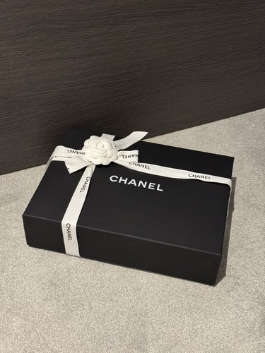 Authentic chanel empty gift - empty,