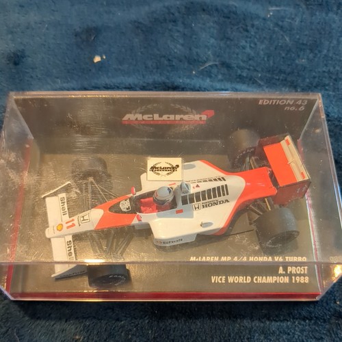 Minichamps 530 894302 - 530,