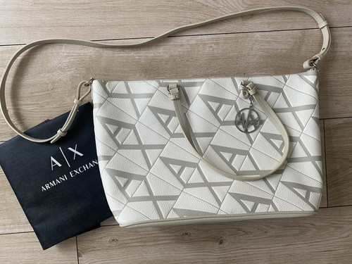 Large armani gynger - large,