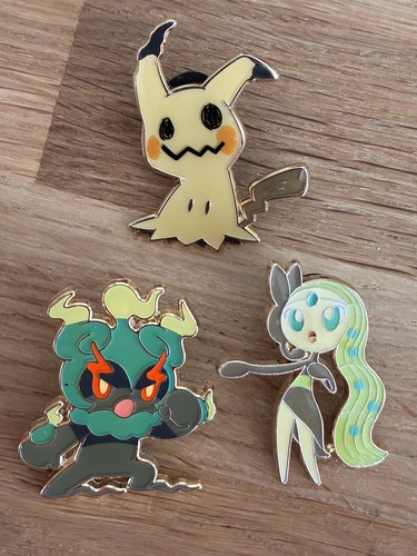 Pokemon pin badge mimikyu - badge,