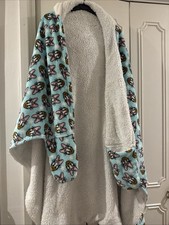 Women’s Primark Home Disney Daisy Duck Fluffy Hooded Throw Blanket, Winter