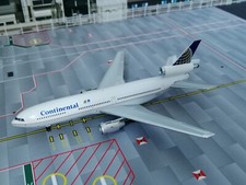 Continental McDonell Douglas DC-10- 30 N68060  1/400 by Aeroclassics. BRAND NEW
