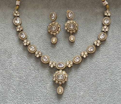 Kundan jewellery set - jewellery,
