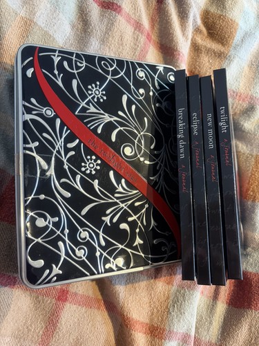 The twilight saga hardback - the,