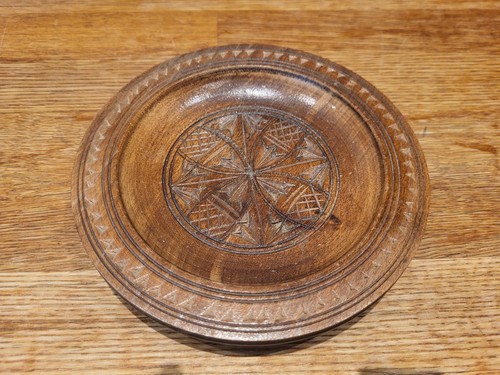Carved wooden bowl plate dish - wooden,