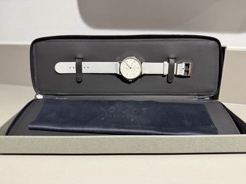 Nomos glashutte ahoi ref - ref., 560