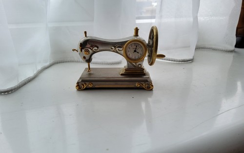 Miniature sewing machine