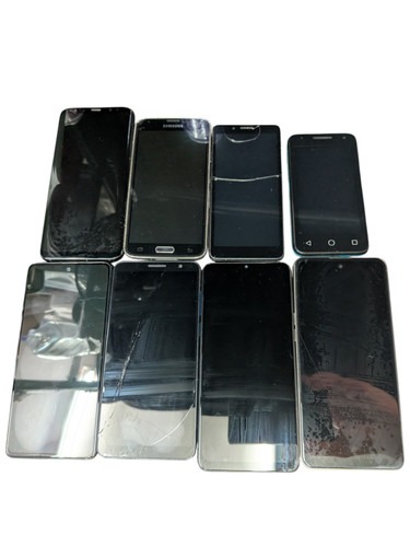 Faulty mobile phone bundle - 8x,