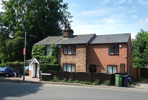 Photo 12x8 older houses abbey - photo, houses,