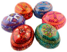 6 Wooden Ukrainian Pysanky