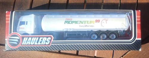 Momentum haulers tesco - momentum, diecast