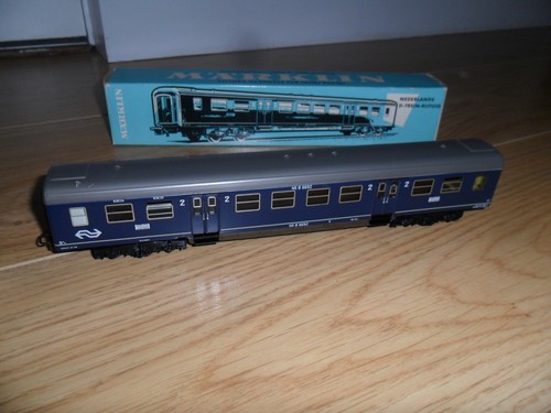 Marklin 4049 passenger - 4049, coach