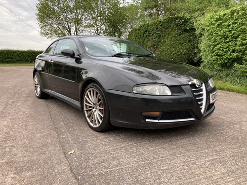 Alfa romeo 2 v6 - gt, 3.2
