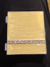 Marble-effect With Pink Gems