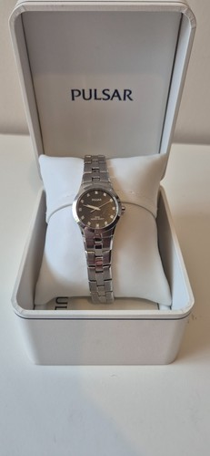 Pulsar ladies quartz watch - ladies,