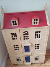 Pintoy Marlborough Wooden Dolls House
