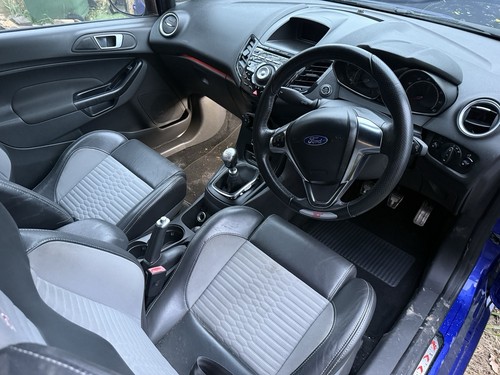 Fiesta st180 interior - fiesta,