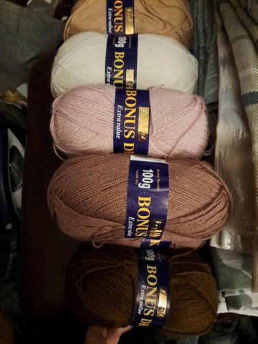 Knitting wool yarn - wool,
