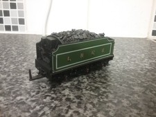 OO GAUGE BACHMANN LNER GREEN V2 TENDER VVGC