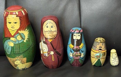 Russian nesting dolls wooden - nesting,