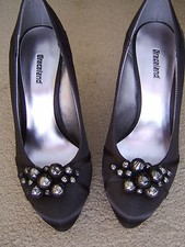  Ladies Black Court Shoes Size