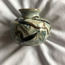 Isle Of Man Studio Pottery Vintage Small Hand painted Leaf Pattern Vase.