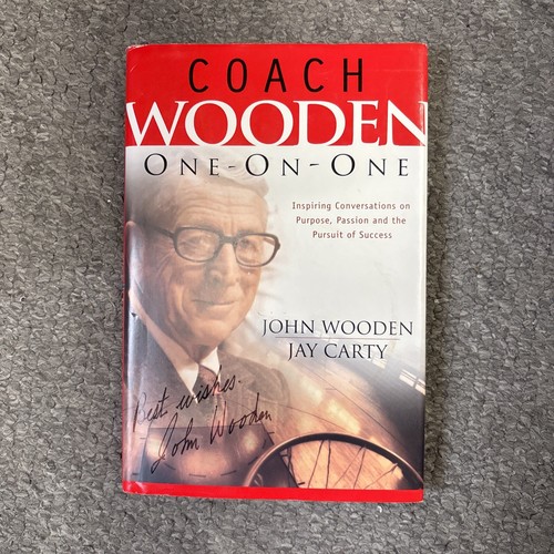 Coach wooden one - coach, one-on-one