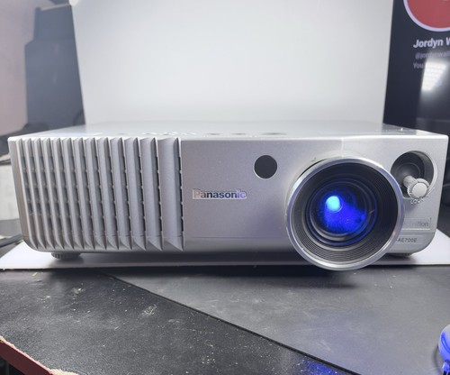 Panasonic ae700e lcd - panasonic, pt-ae700e