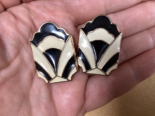 Vintage large gold - large,