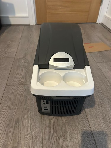 Electric cool box - 8l,