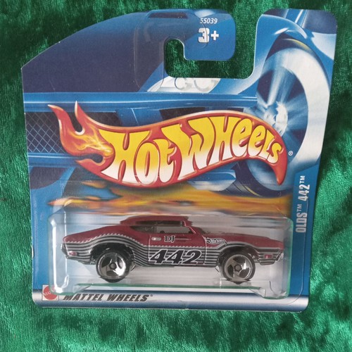 Collectable 2002 hot wheels - collectable,