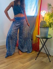 ONE SIZE fits ALL wide-leg
