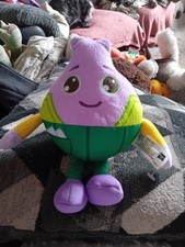 Hasbro Moon & Me Mr. Onion Plush, Small Soft Toy