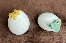Nesslets 2 Green Hatching