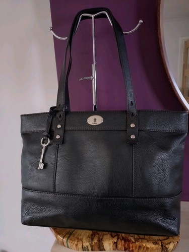 Fossil large black leather - large,